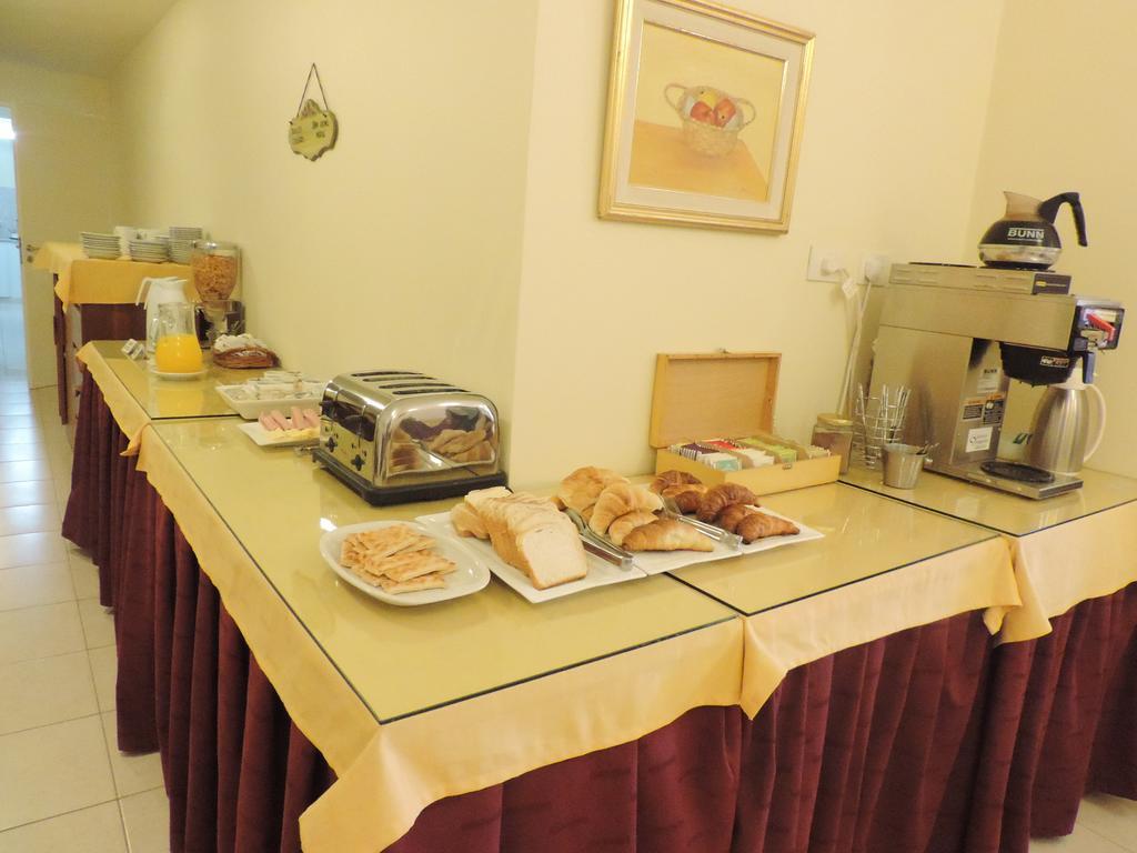 Hotel Galicia Trelew Εξωτερικό φωτογραφία